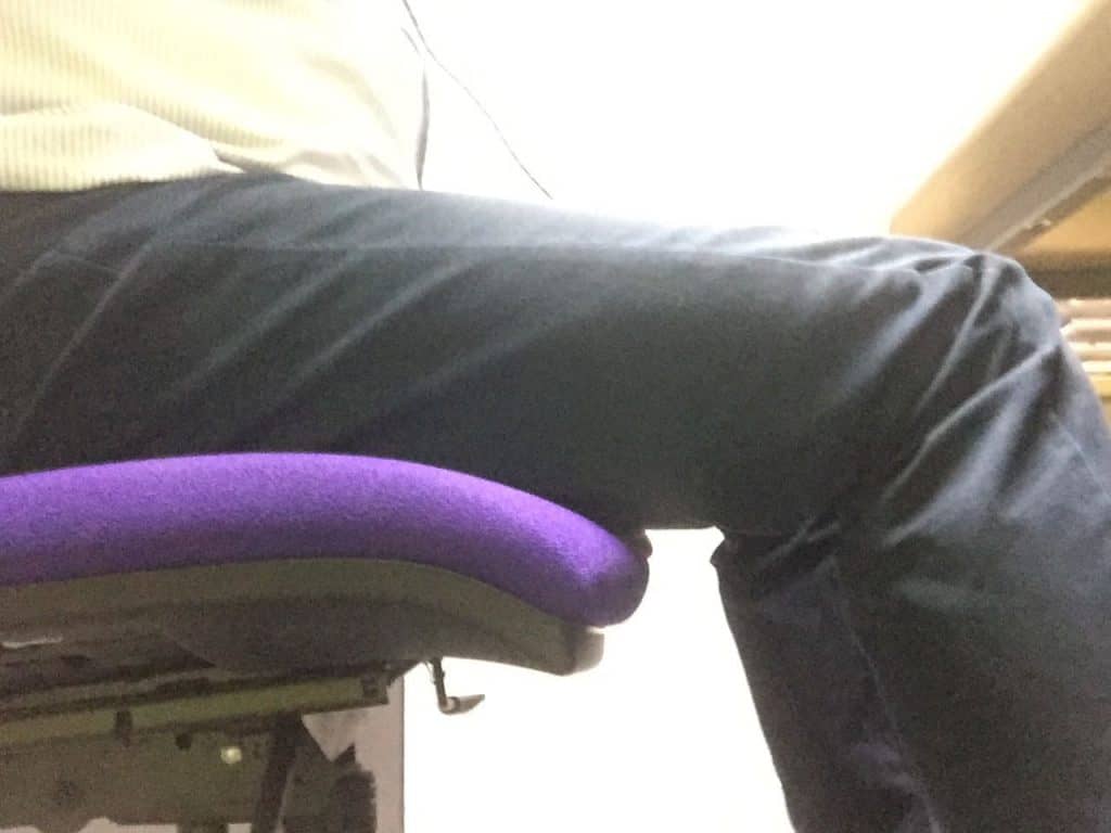 Office Chairs - A Buyer'S Guide short seat pan office chairs