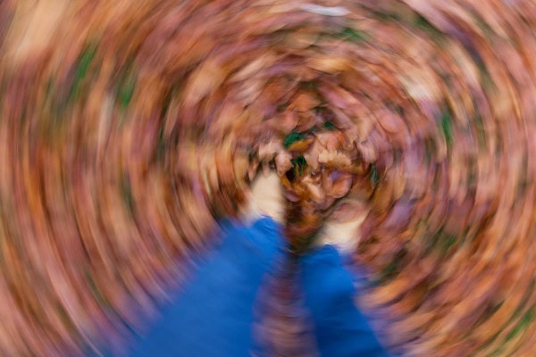 dizziness and vertigo can be spontaneous with vestibular migraine